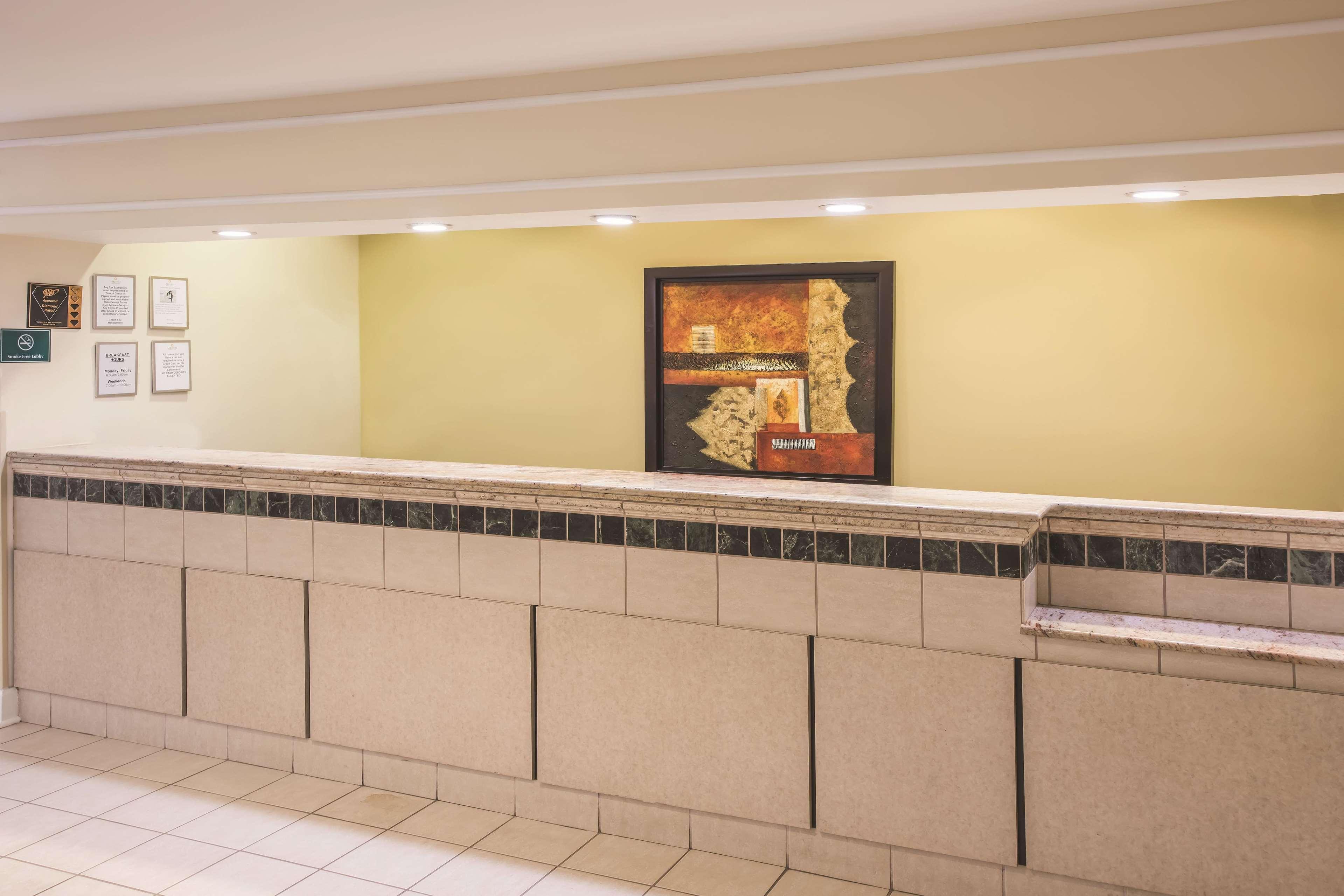 La Quinta By Wyndham Atlanta Stockbridge Hotel Exterior photo